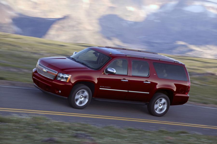  Chevrolet Suburban 2011 года  (фото 5 из 5)